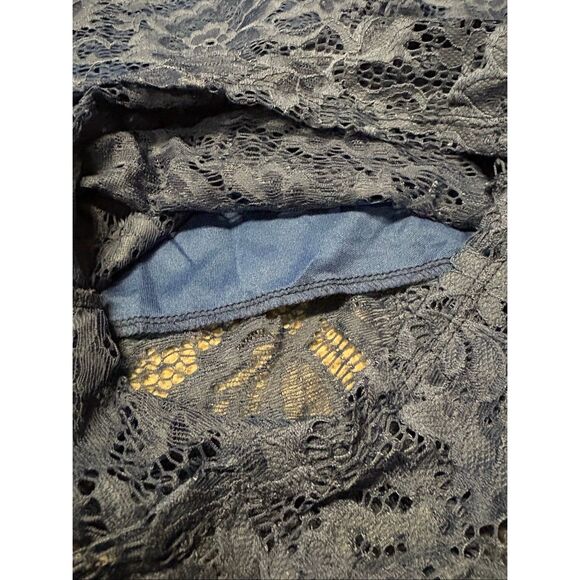 Charlotte Russe Lined Blue Soft Lace size Medium - Picture 9 of 10